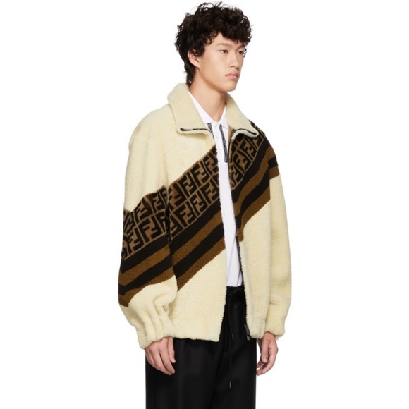 Fendi Beige Forever Fendi Shearling Jacket - barely worn. Like new. - Picture 4 of 5